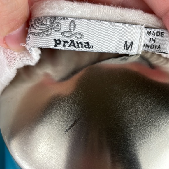 PrAna Blouse white with white details size medium - Picture 5 of 6